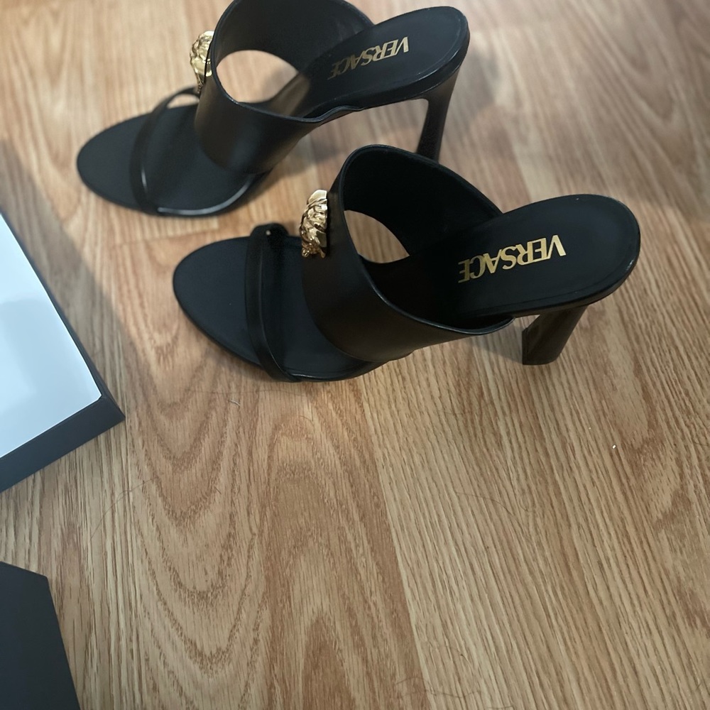Versace Heels *Authentic* Bought from Versace Store. Size 40 (fits a size 9). - Picture 6 of 8